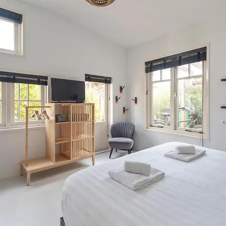 Second Paradise For 2 Adults And 2 Children Holiday home Zandvoort