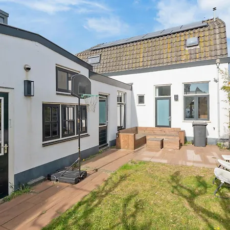 Second Paradise For 2 Adults And 2 Children *