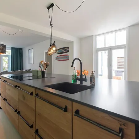 度假居 Second Paradise For 2 Adults And 2 Children 赞德沃特