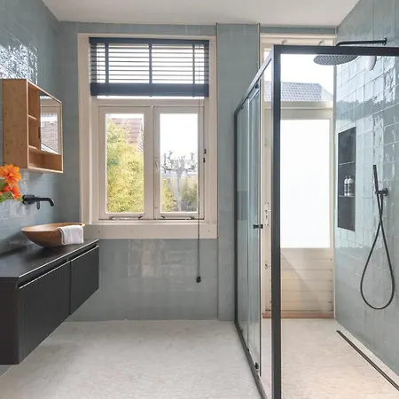 度假居 Second Paradise For 2 Adults And 2 Children *