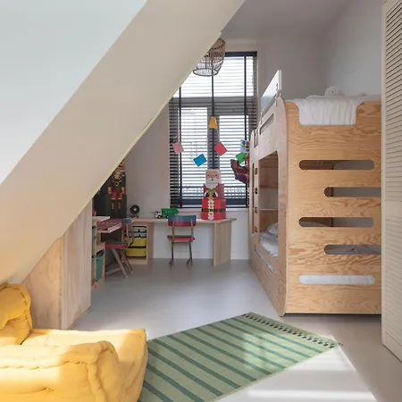 Second Paradise For 2 Adults And 2 Children