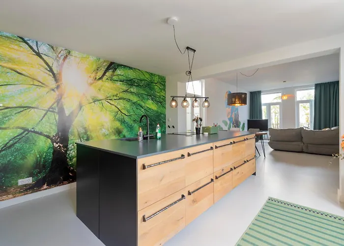 度假居 Second Paradise For 2 Adults And 2 Children *